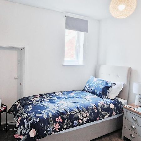 Single Room In Modern House Near Nottingham Esterno foto